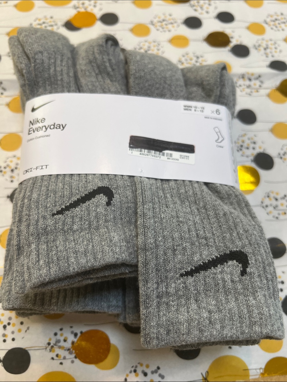 #3158*Unisex’s Nike Gray Everyday Dri-FIT Crew Socks with Black Swoosh (6 Pack)